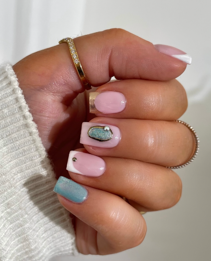 poolside blue chrome nails summer gel nails trending in august nail inspiration