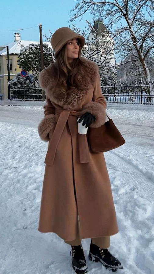 beige neutral snow outfit winter style