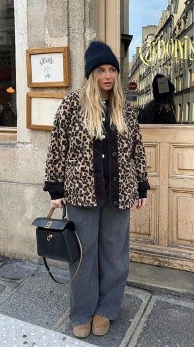 animal print jacket and baggy jeans winter casual outfits