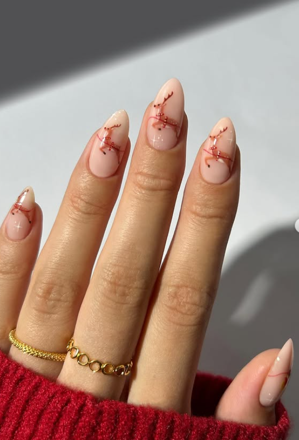 simple nail design Christmas nail inspo